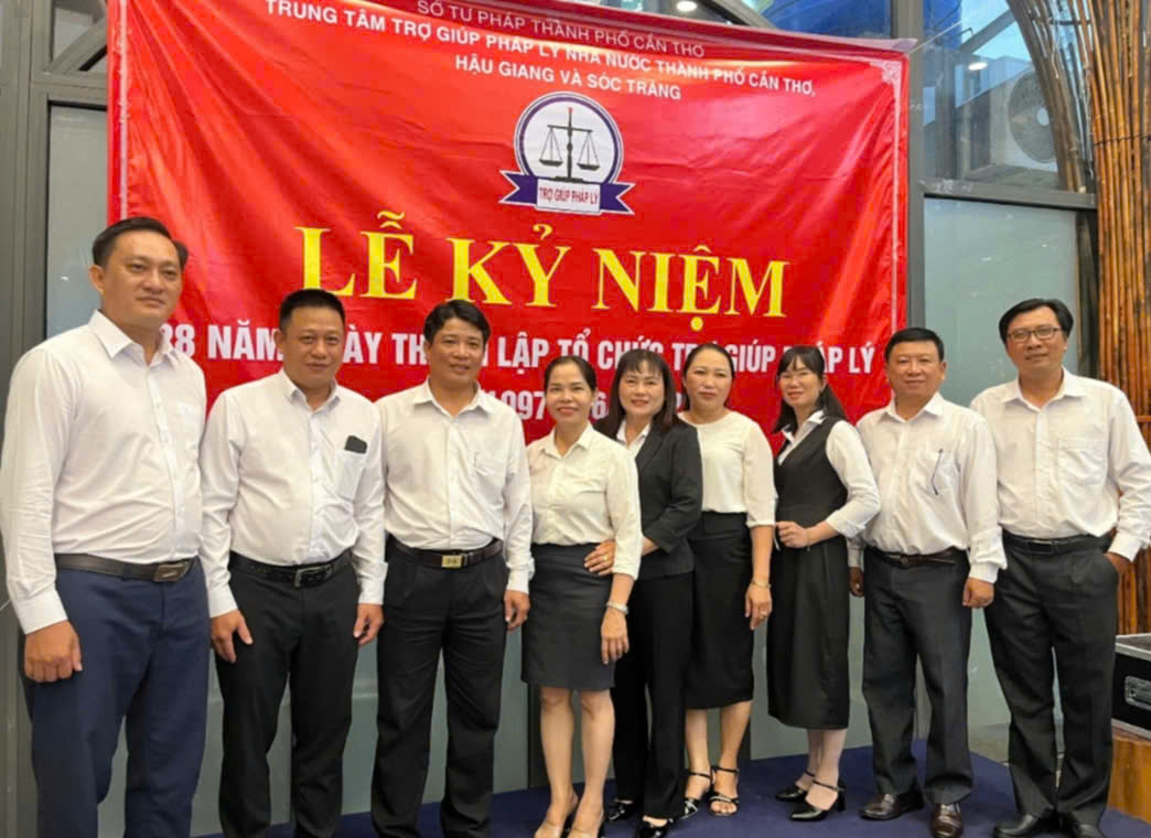 TRUNG TÂM TRỢ GIÚP PHÁP LÝ NHÀ NƯỚC TỈNH HẬU GIANG -  21 NĂM HÌNH THÀNH VÀ PHÁT TRIỂN