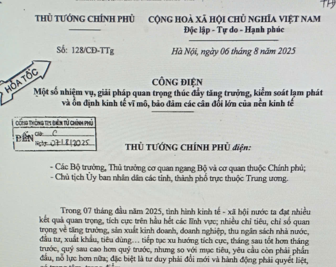 Triển khai một số nhiệm vụ, giải pháp quan trọng thúc đẩy tăng trưởng, kiểm soát lạm phát và ổn định kinh tế vĩ mô, bảo đảm các cân đối lớn của nền kinh tế