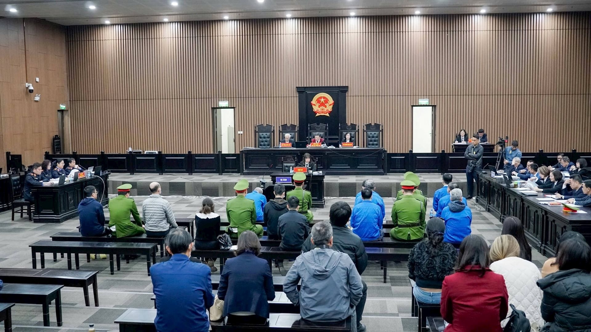 Quy định các trường hợp điều tra, truy tố xét xử vắng mặt bị can, bị cáo