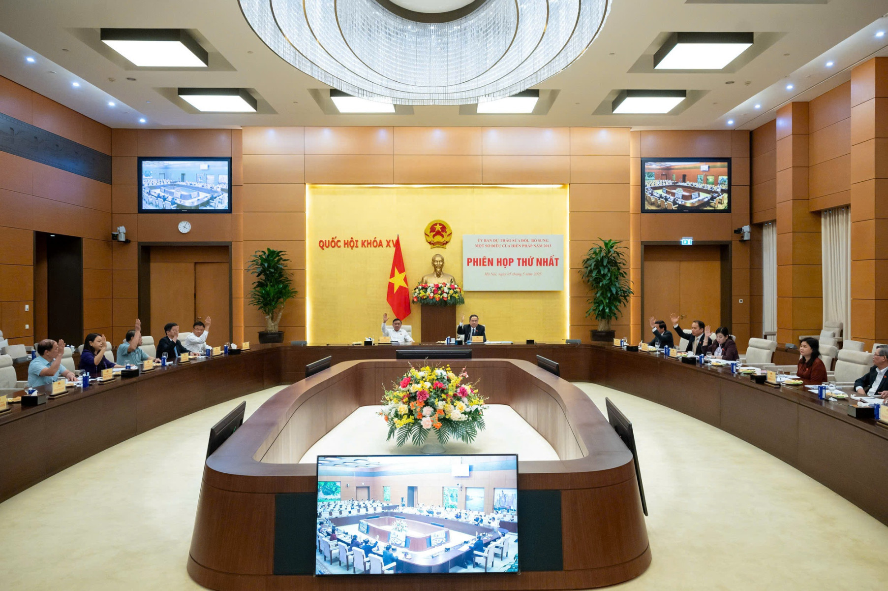 Hướng dẫn tổ chức và hoạt động của Hội đồng nhân dân cấp tỉnh, cấp xã sau sắp xếp đơn vị hành chính năm 2025