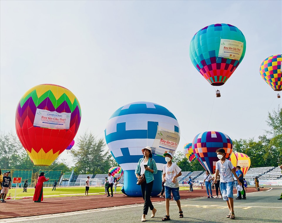 Lễ hội khinh khí cầu năm 2023  “Bay lên Cần Thơ! Tự hào quê hương gạo trắng nước trong”