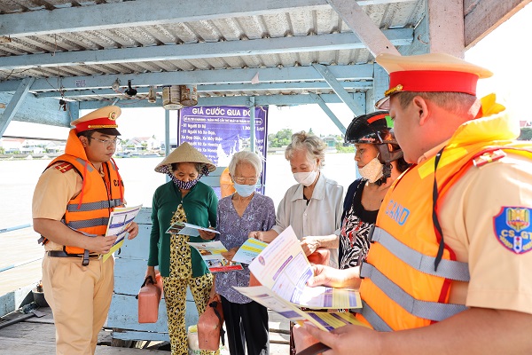 Bảo đảm an toàn giao thông đường thủy trong mùa mưa lũ