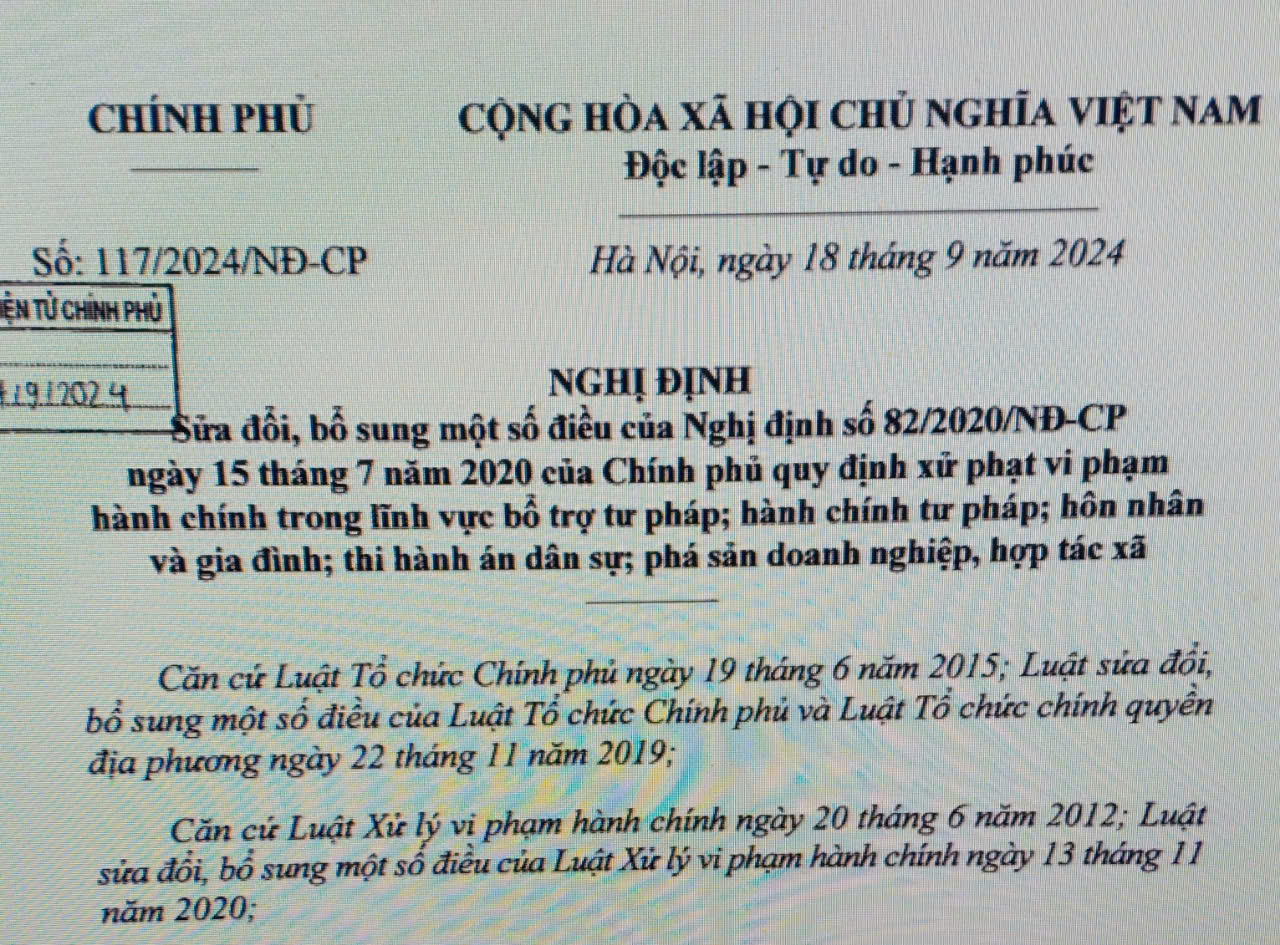 Quy định áp dụng biện pháp khắc phục hậu quả buộc nộp lại giấy phép bị tẩy xóa