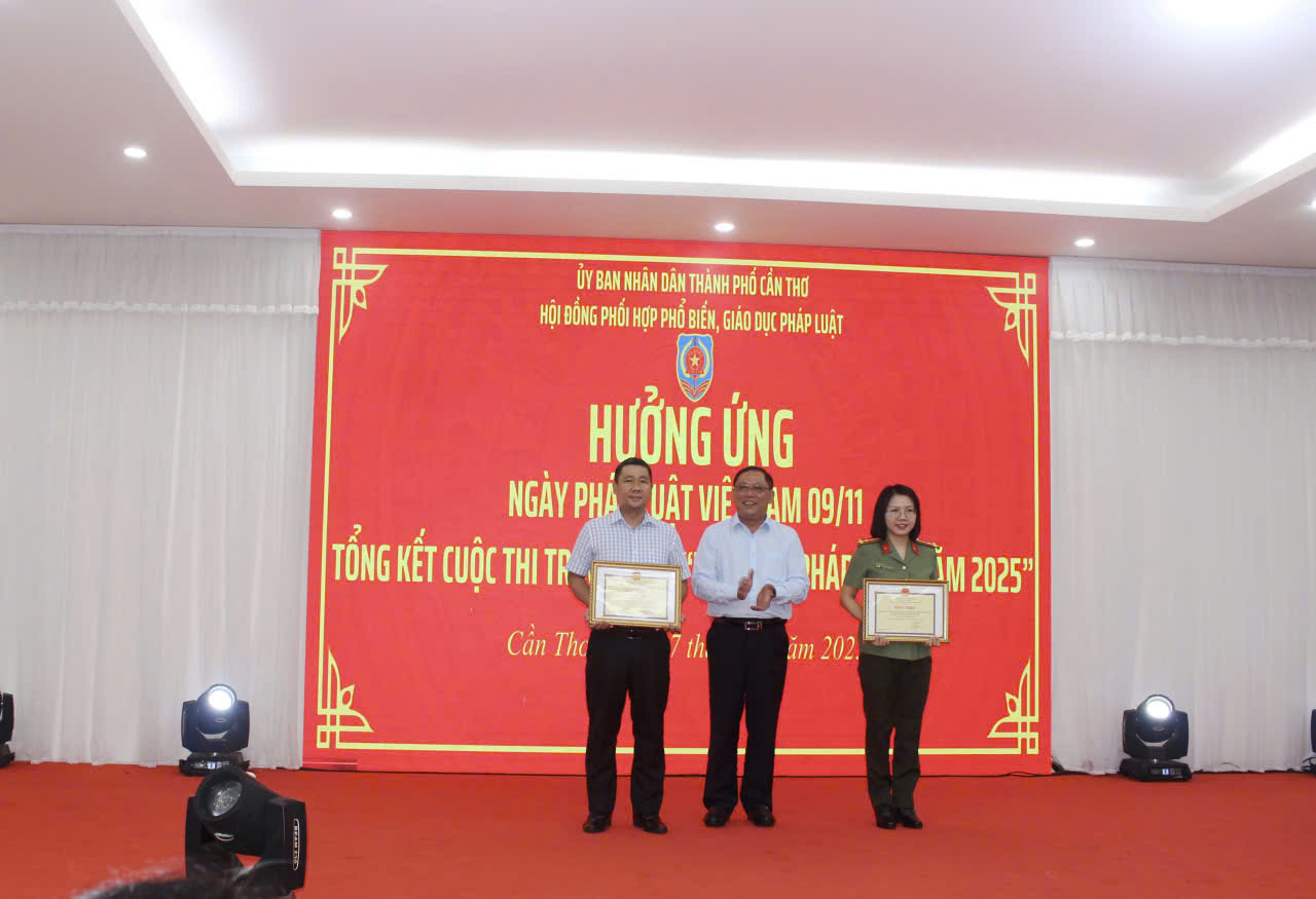 Cần Thơ tổ chức hưởng ứng Ngày Pháp luật Việt Nam và tổng kết Cuộc thi trực tuyến tìm hiểu pháp luật năm 2025
