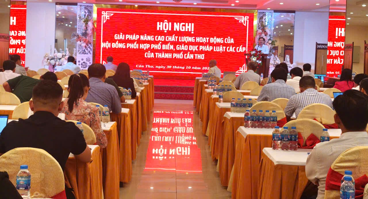 THÀNH PHỐ CẦN THƠ: TẬP HUẤN NGHIỆP VỤ VỀ CÁC GIẢI PHÁP NÂNG CAO CHẤT LƯỢNG HOẠT ĐỘNG CỦA HỘI ĐỒNG PHỐI HỢP PHỔ BIẾN, GIÁO DỤC PHÁP LUẬT CÁC CẤP 