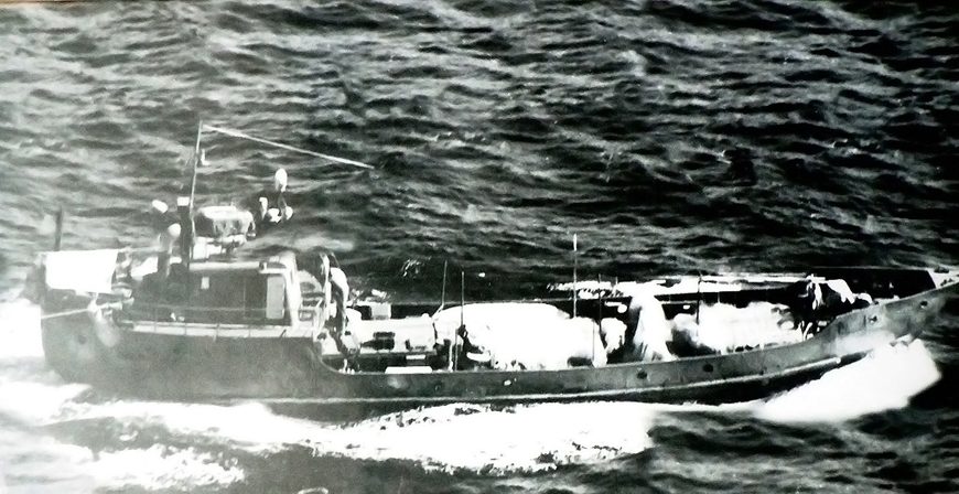 Chuyến tàu gỗ đầu tiên khai thông Đường Hồ Chí Minh trên biển