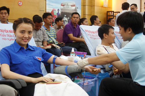 Ngày Quốc tế người hiến máu 14/6 và Ngày hội hiến máu “Sắc đỏ Tây Đô” hưởng ứng Chương trình “Hành trình đỏ” lần thứ 10 năm 2022