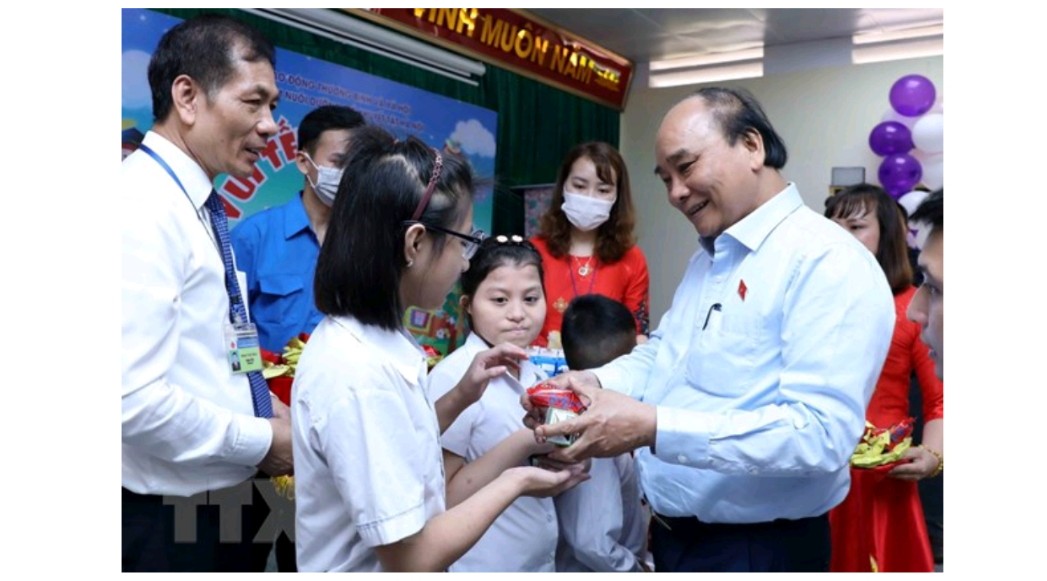 Chủ tịch nước Nguyễn Xuân Phúc: Tạo môi trường sống an toàn, thân thiện cho trẻ em 