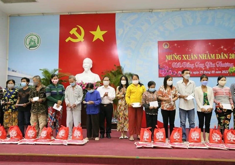 Trợ cấp khó khăn Tết Nguyên đán Quý Mão năm 2023