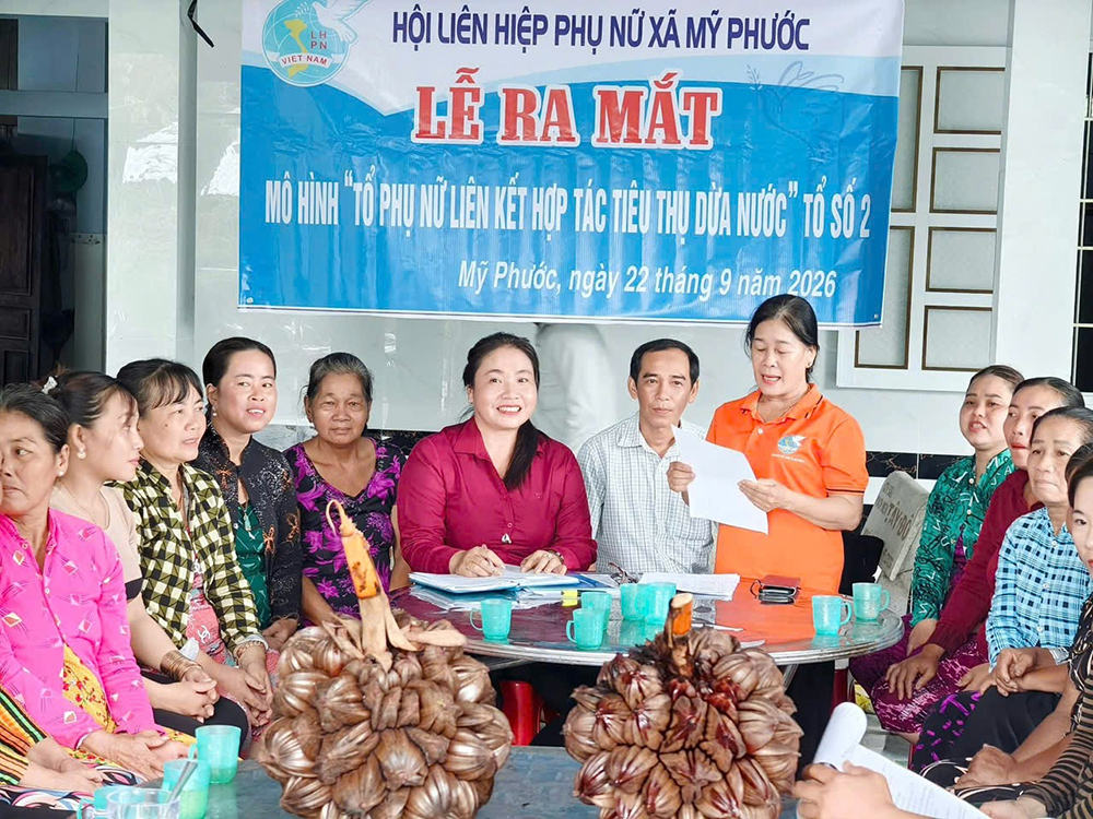 TUYÊN TRUYỀN, PHỔ BIẾN PHÁP LUẬT THÔNG QUA MÔ HÌNH LIÊN KẾT TIÊU THỤ DỪA NƯỚC