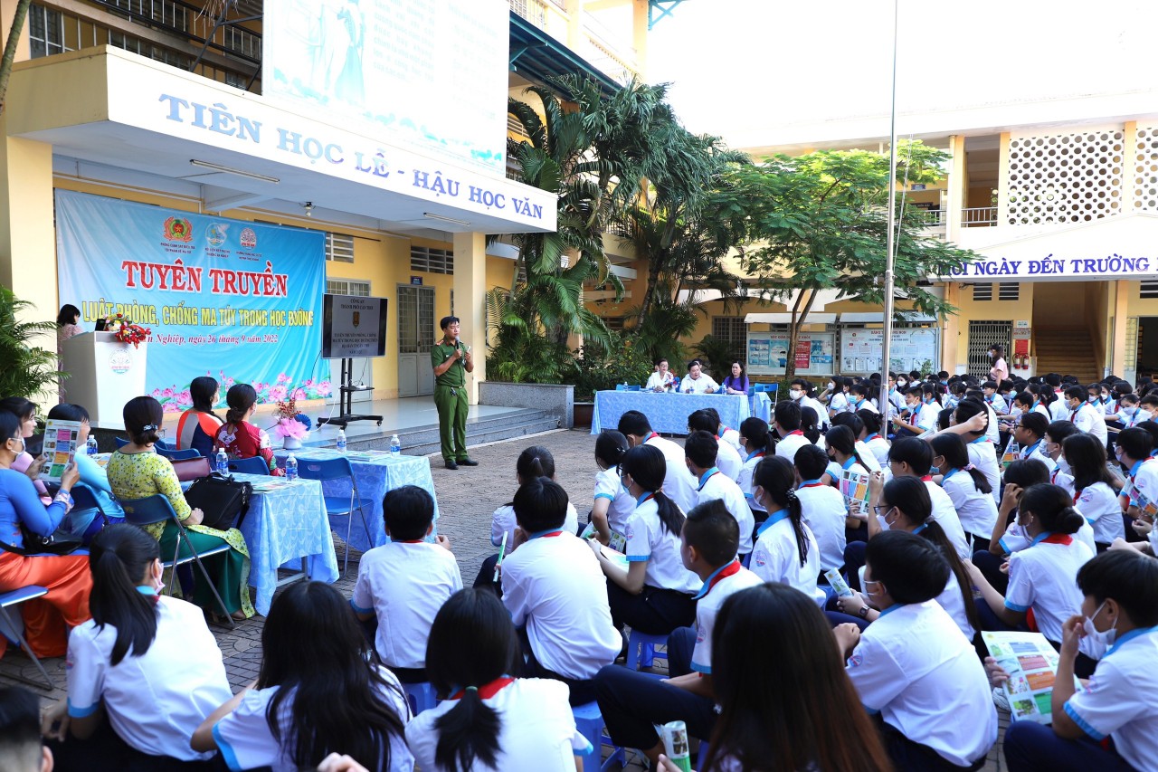 Tuyên truyền về tác hại của ma túy và pháp luật phòng, chống ma túy trong học sinh, sinh viên