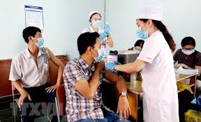 Những quan niệm sai lầm và sự thật về vắc xin COVID-19