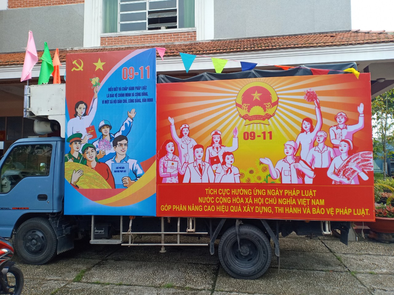 Cần Thơ tuyên truyền Ngày Pháp luật Việt Nam