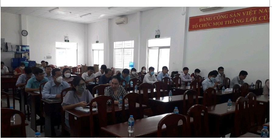 BỒI DƯỠNG VỀ QUẢN LÝ ĐÔ THỊ THÔNG MINH